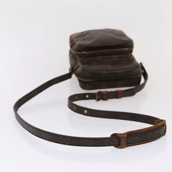 LOUIS VUITTON Monogram Amazon Shoulder Bag - Picture 6 of 16